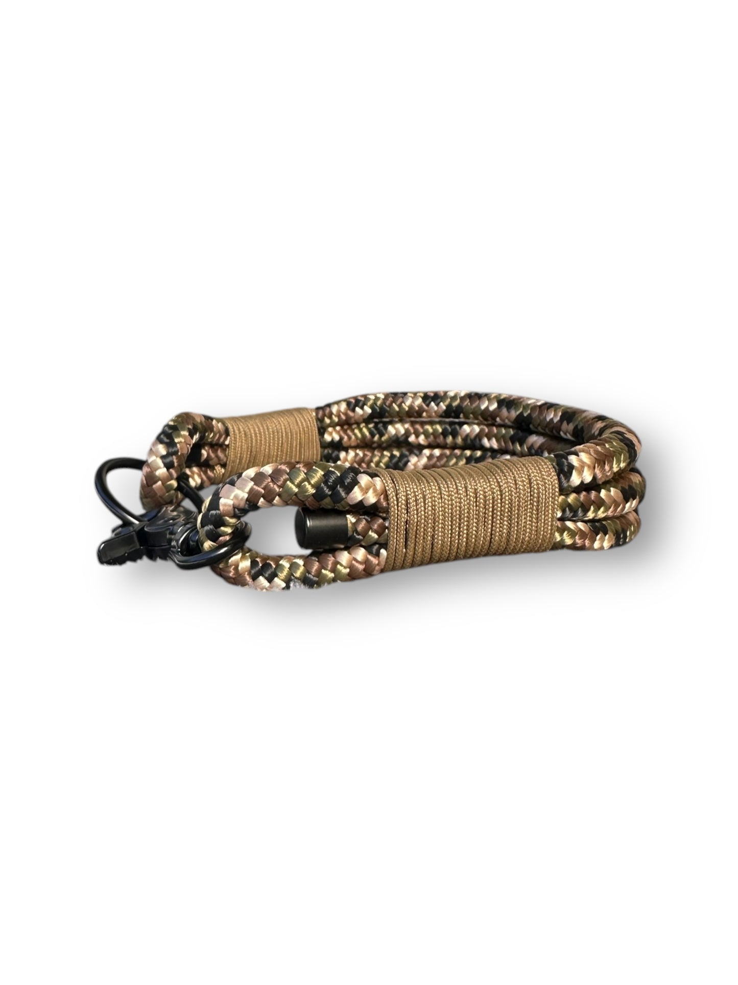 Tau Hundehalsband aus dem Seil Camouflage mit Coyote Braun Umwickelung. Personalisierbar in Größe und Farbe - Seitenansicht