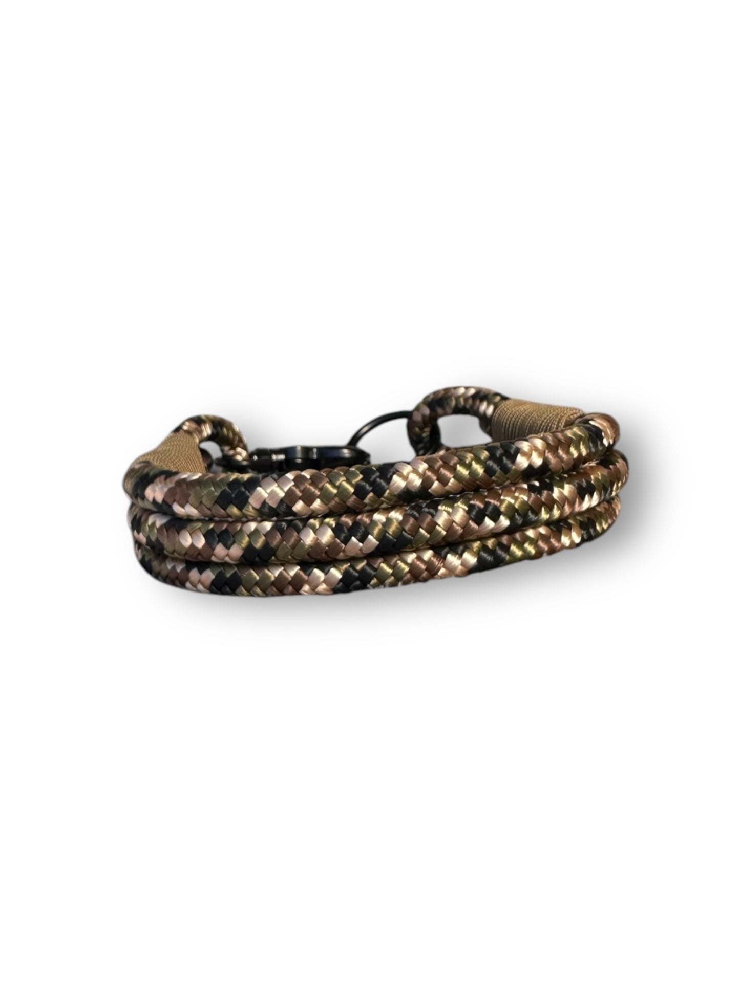 Tau Hundehalsband aus dem Seil Camouflage mit Coyote Braun Umwickelung. Personalisierbar in Größe und Farbe - Rückansicht