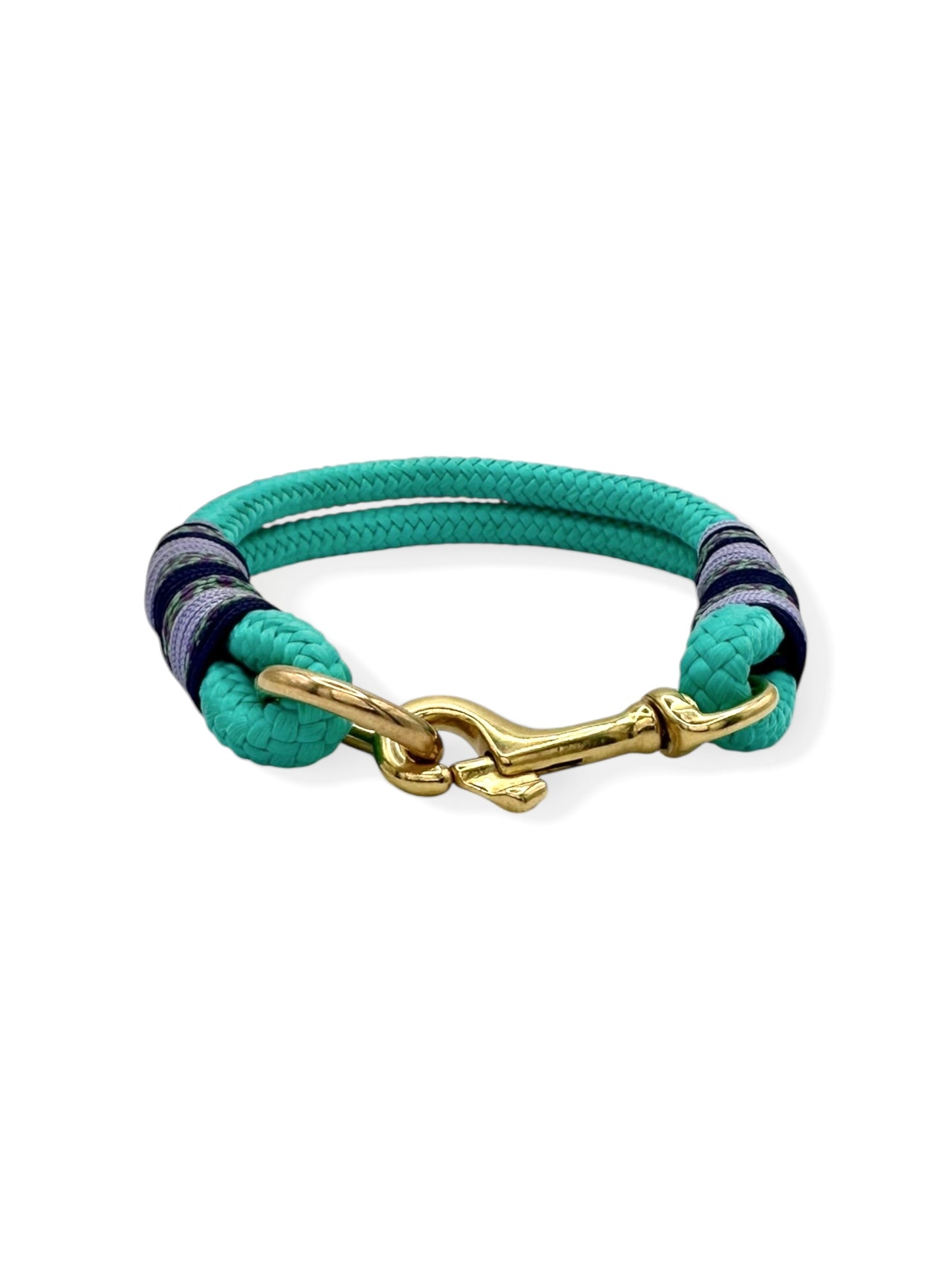 Hundehalsband aus 8mm starken Tau in Aquamarin mit Marine blau, pale Lavendel und mint und lila Diamond Details - Vorne