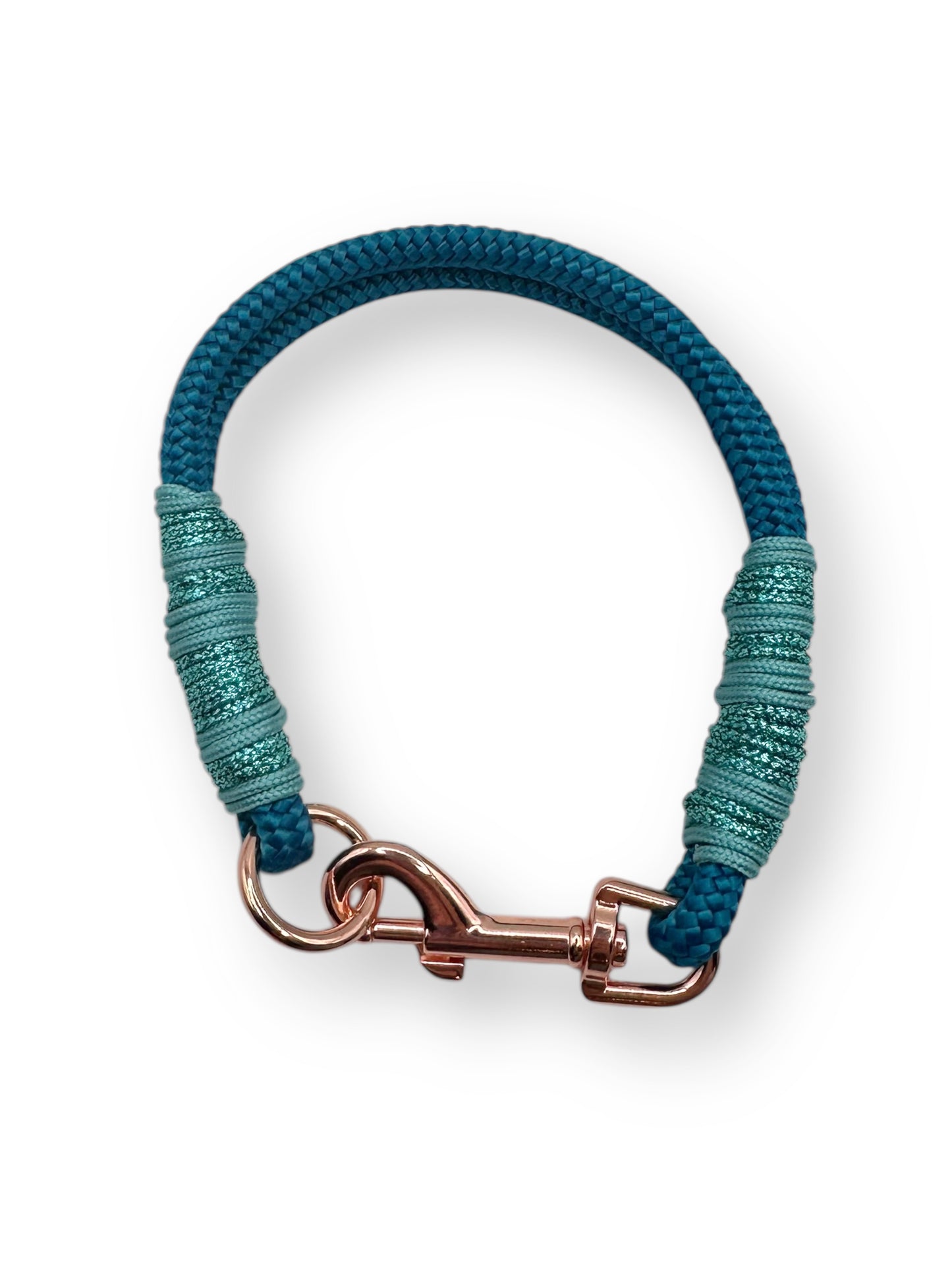 Hundeset für kleine und sehr kleine Hunde aus Tau. In der Farbe Aqua mit Glitzer Details.