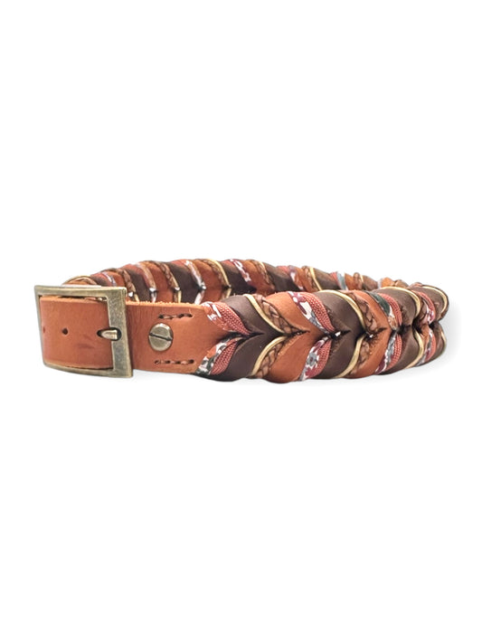Lederhalsband geflochten aus Fettleder in braun und orange. Herbstliche Farben mit antik goldenen und Bronze Details