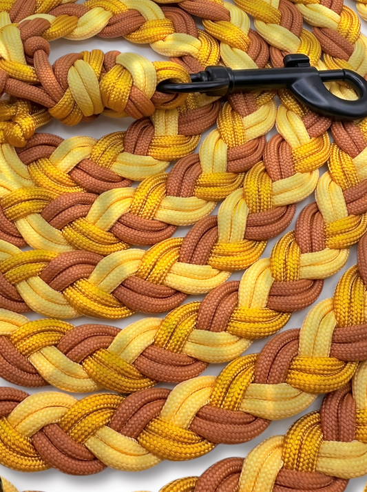 Hundeleine geflochten aus Paracord in gelb tönen soft gelb, mustard und Taxi gelb - Details flechtung
