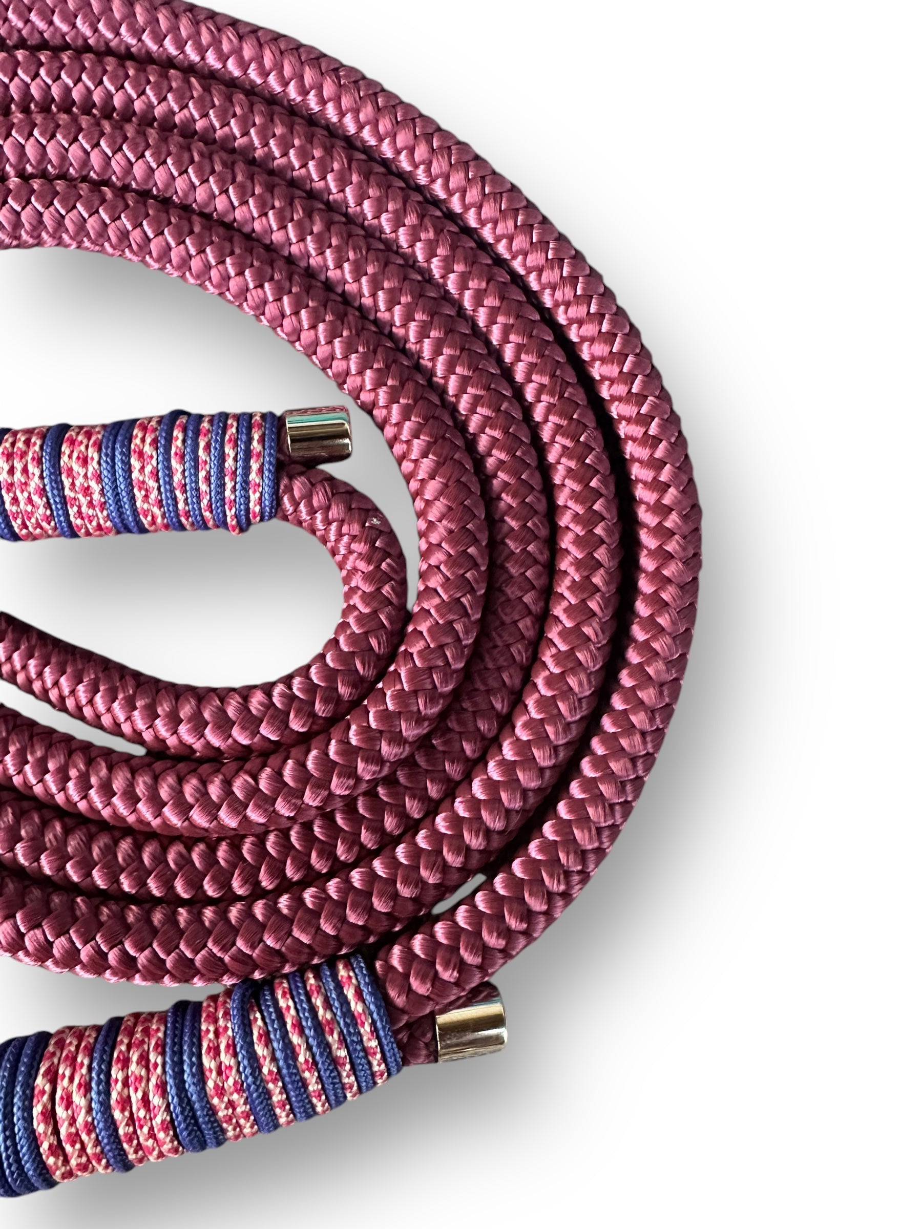 Hundeleine aus Tau in den Farben Aubergine mit lila Umwickelung - Detailansicht Seil