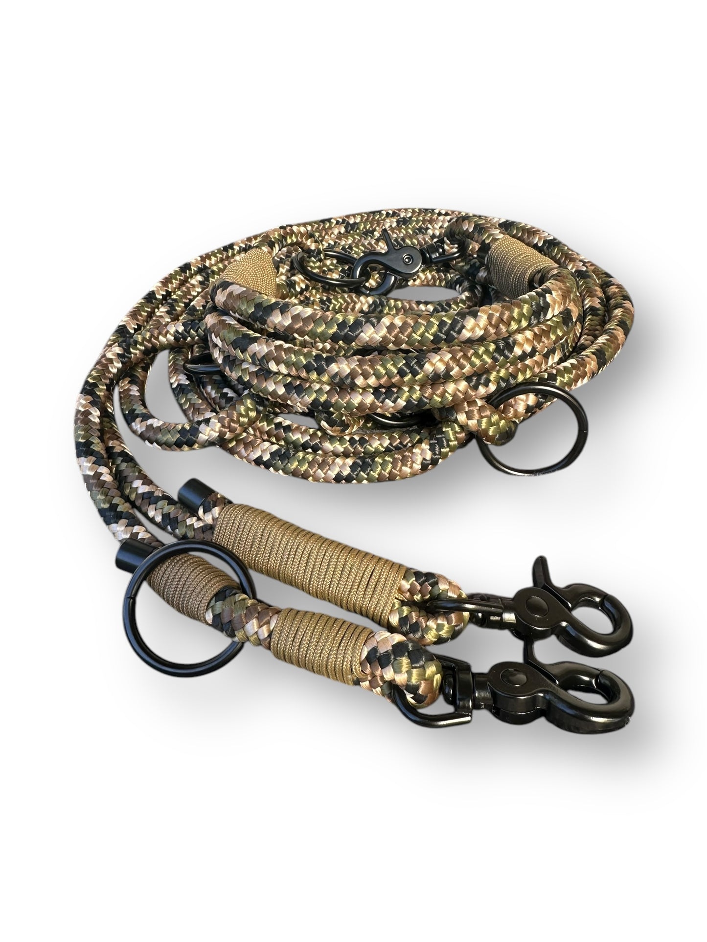Tau Set aus Hundeleine und Hundehalsband in den Farben Camouflage & Coyote Braun. Das Set ist personalisierbar in Farbe und Größe - Gesamtansicht hinten