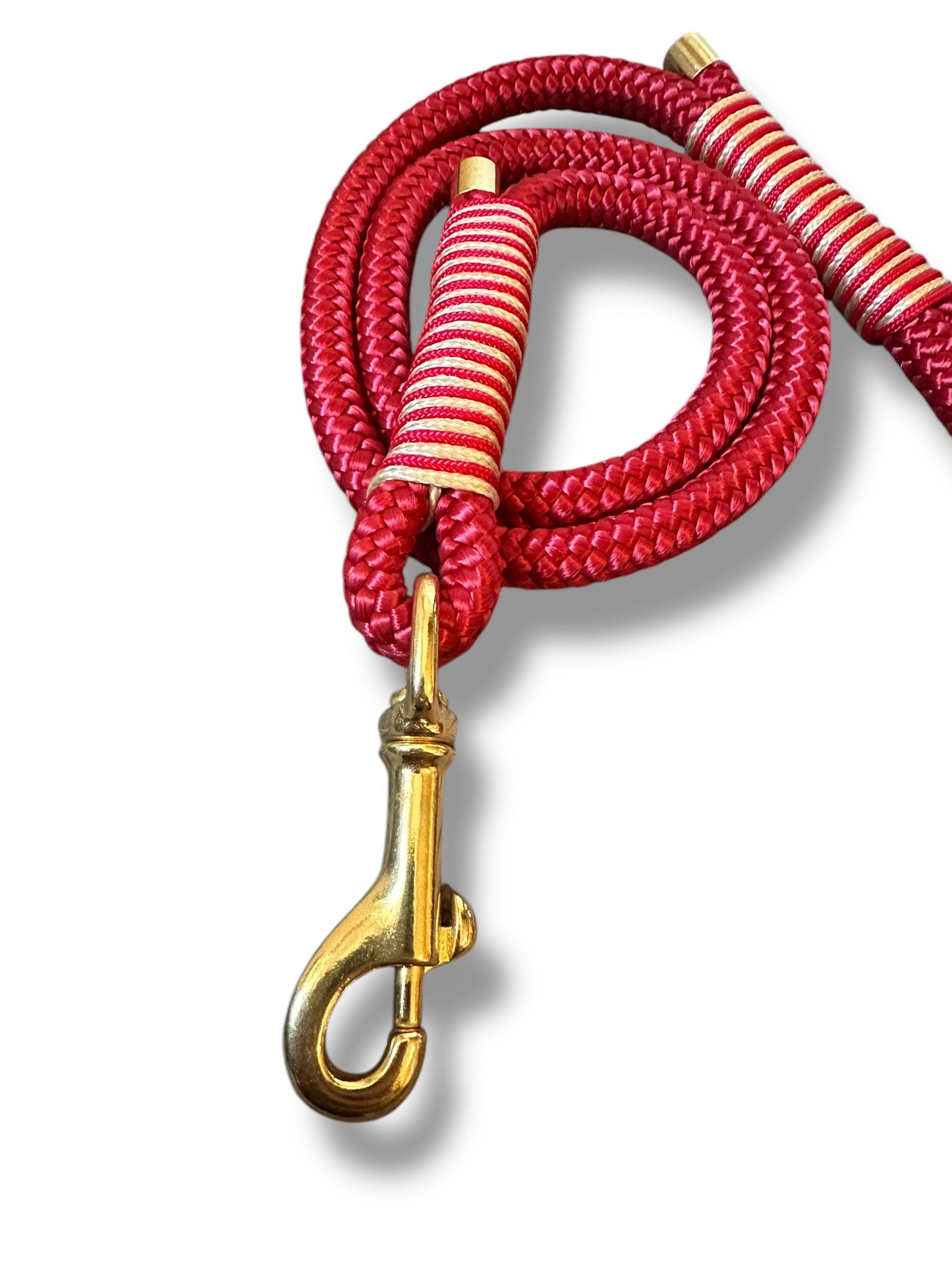 Tau-Leine 10mm, mit fester Handschlaufe, bestehend aus "Himbeere Rot" Seil, "Rot Velvet & Shiny Gold" Umwickelung