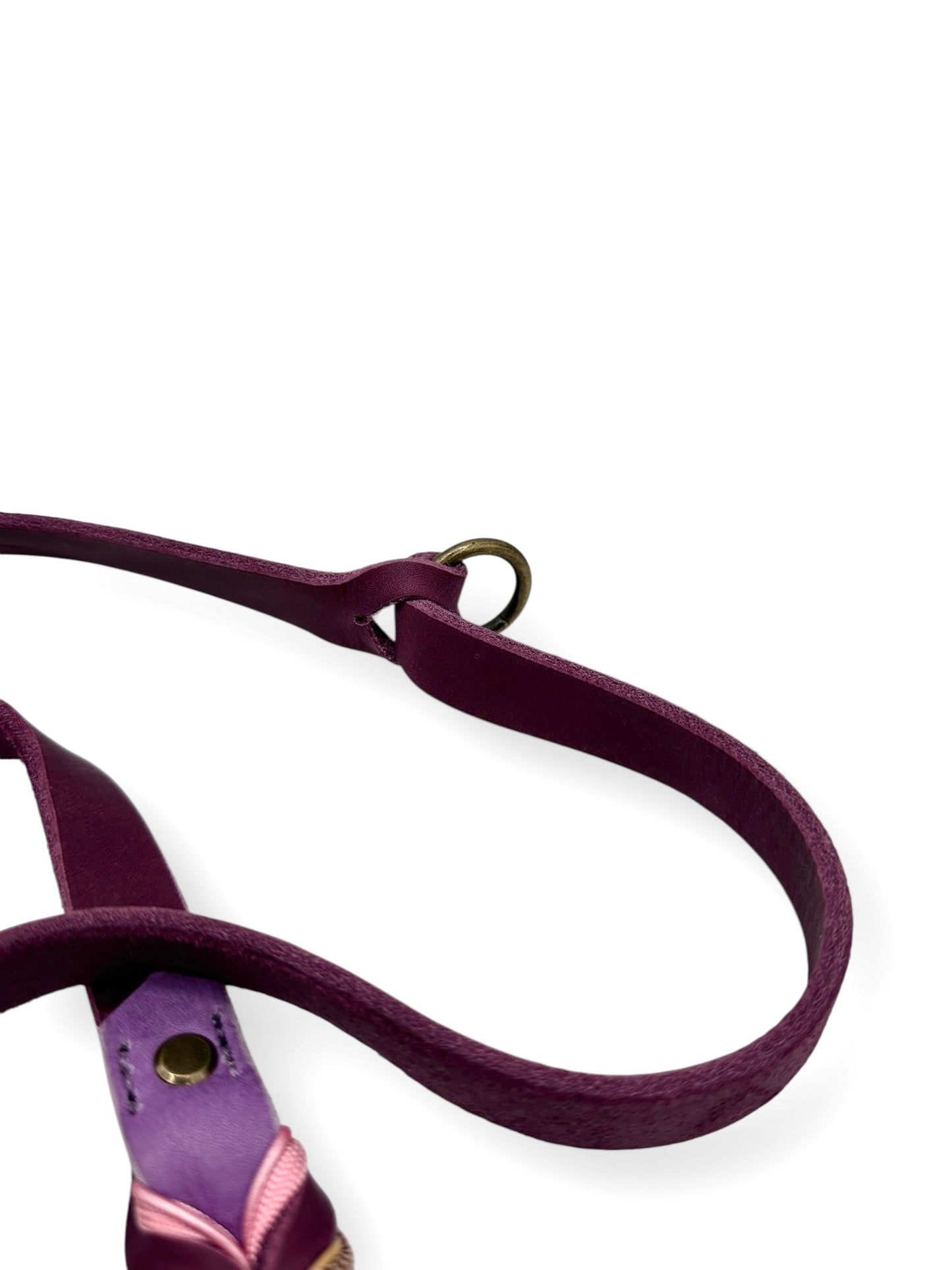 Geflochtene Lederleine in Traube und Orchidee mit lila und braunen Details 