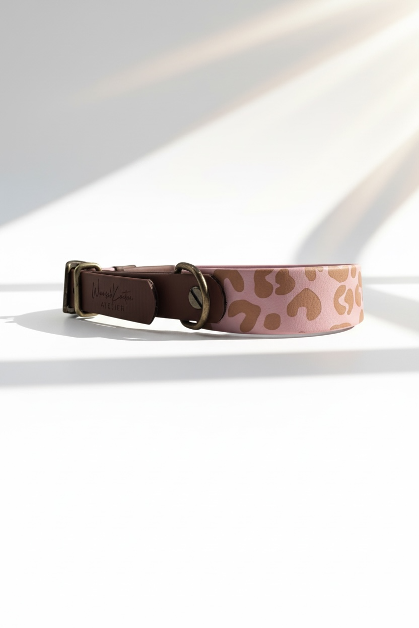 Hundehalsband besonders mit Namensgravur personalisierbar. Selbst designt
