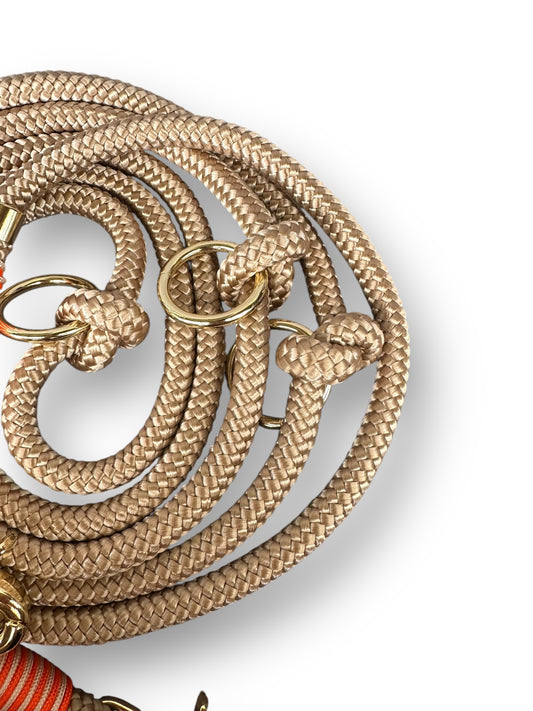 Hundeset bestehend aus Halsband und Leine aus 10mm dickem Tau in der Farbe beige mit orangenen und goldenen Details - Seil