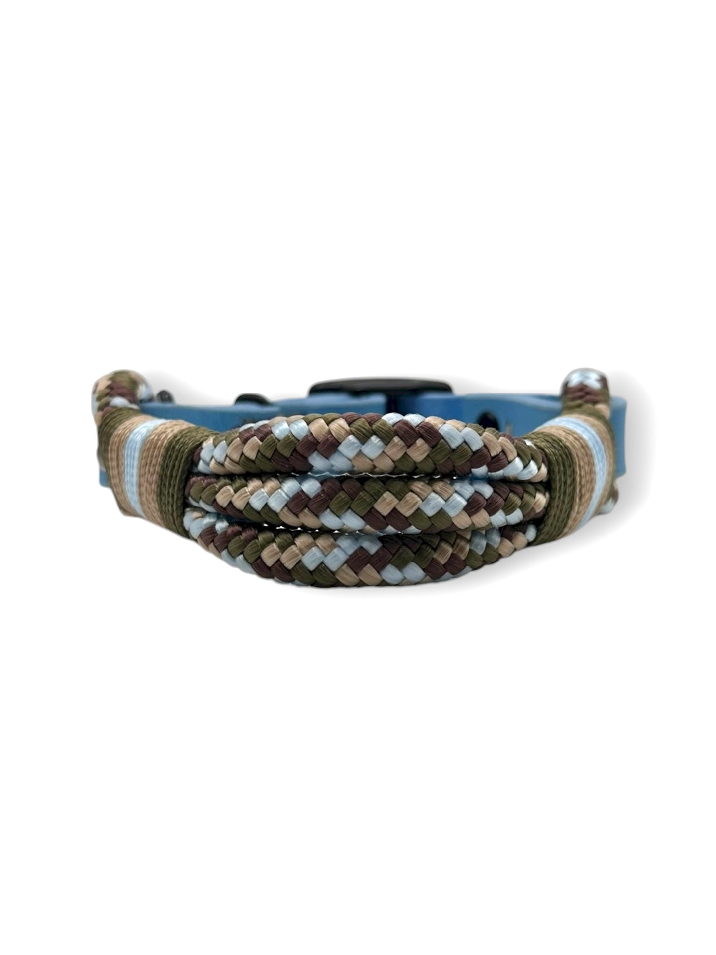Hundehalsband aus 10mm starken Tau Tundra. In herbstlichen Farben: beige, braun, grün und blau. Mit schwarzen Details. Rückansicht