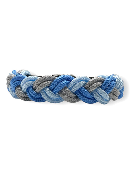 Halsband für Hunde in blau und grau tönen. Mit verstellbaren lederverschluss- geeignet für mittlere und große Hunde. 