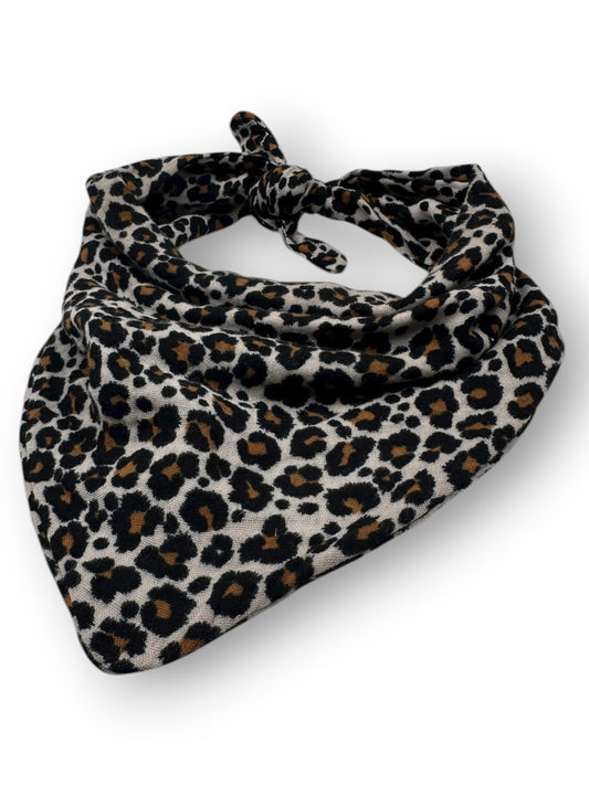 Hundehalstuch in Leoparden Optik. Leo Muster für deinen Hund. 100% Baumwolle