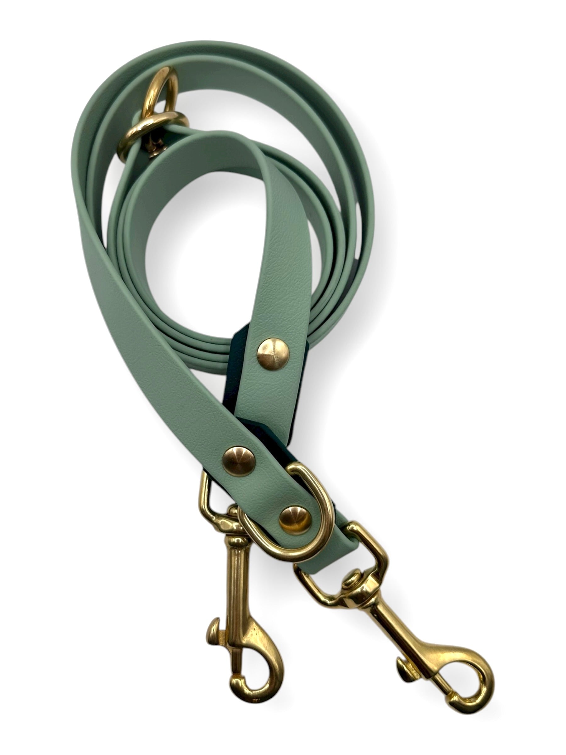 Hundeleine aus BioThane in dunkel und hell grün. Breite, Länge und Verstellmöglichkeiten frei wählbar. 
