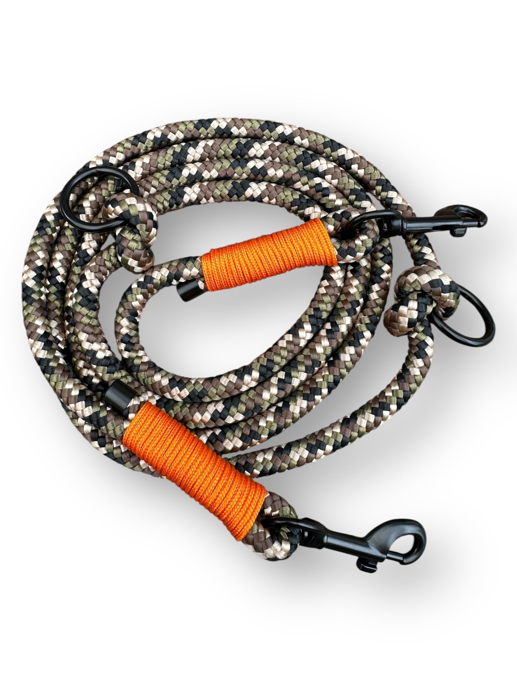 Hundeleine aus 10mm starken Tau in Camouflage mit orangenen Details - draufsicht
