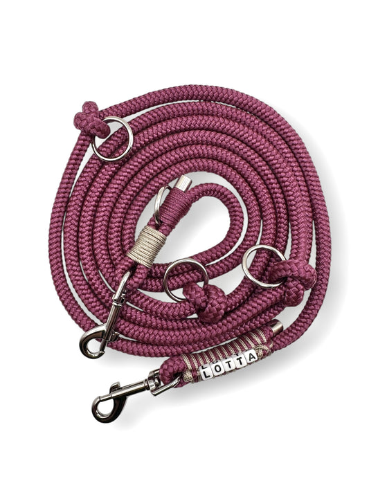 Hundeleine aus 8mm starken Tau in der Farbe Aubergine Rot mit beige farbenen Details und Silber Draufsicht