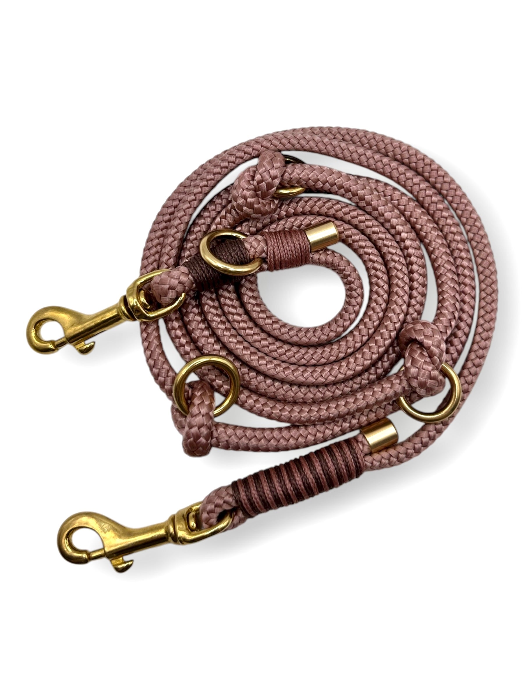 Hundeleine aus 8mm starken Tau in der Farbe Kupferrosa mit braunen Details. Goldene Beschläge. Herbst Leine in herbstlichen Farben. Draufsicht