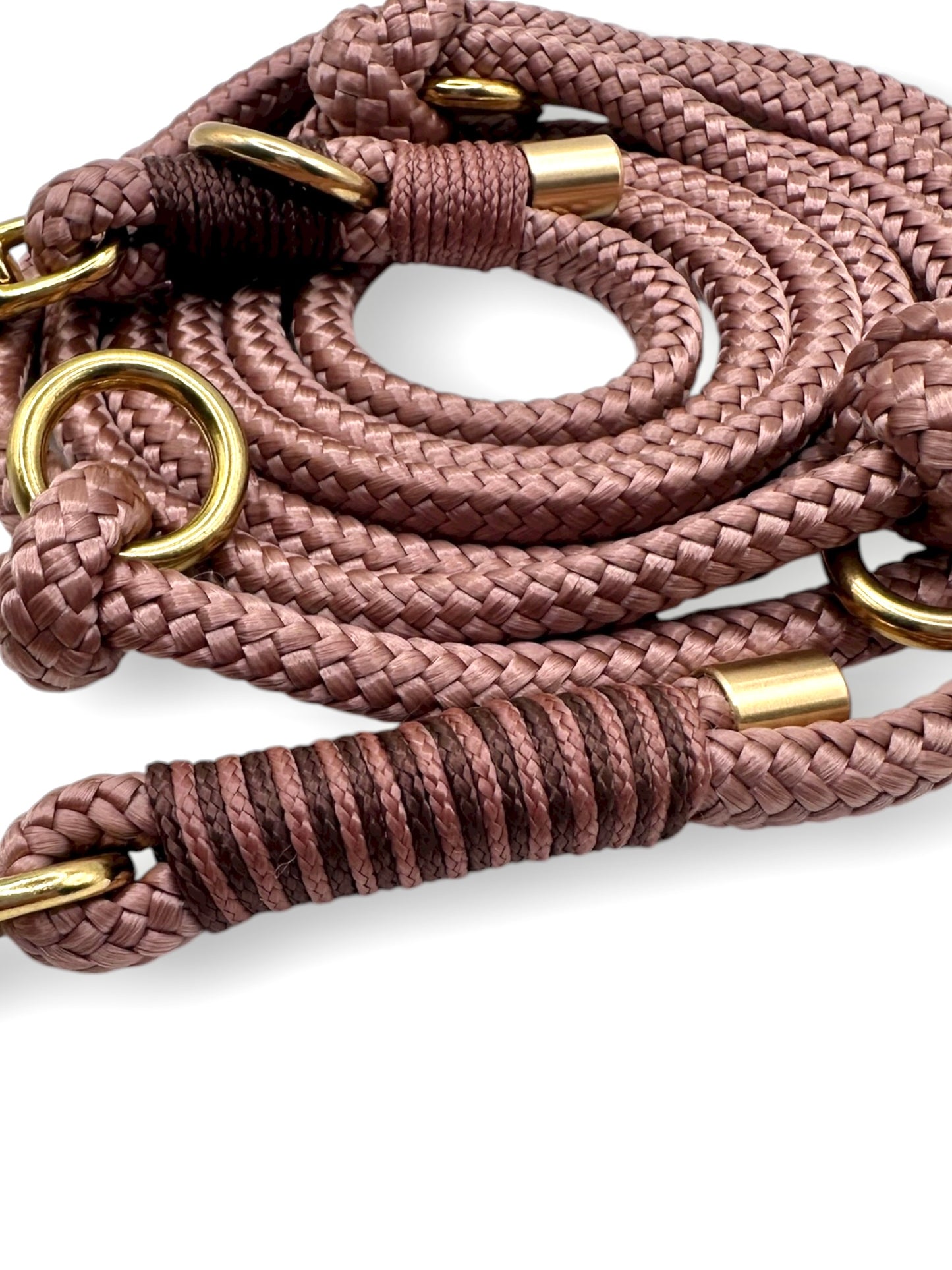 Hundeleine aus 8mm starken Tau in der Farbe Kupferrosa mit braunen Details. Goldene Beschläge. Herbst Leine in herbstlichen Farben. Umwicklung 