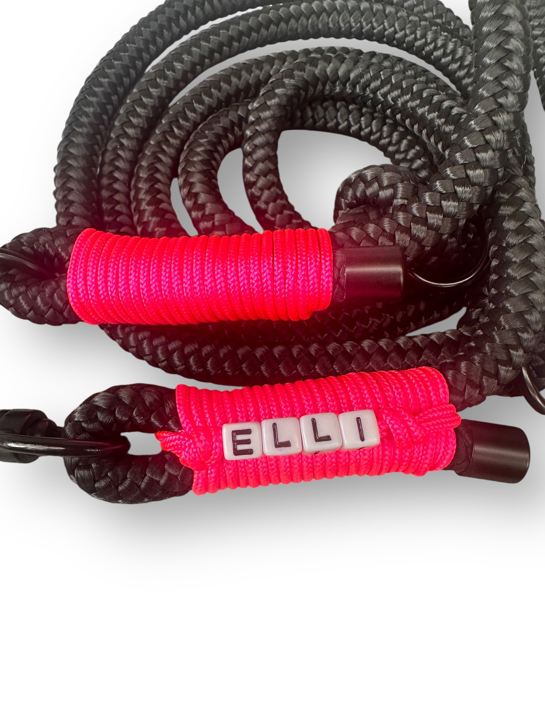 Hundeleine aus 10mm starken Tau in der Farbe schwarz mit neon rosa Details Nahaufnahme 