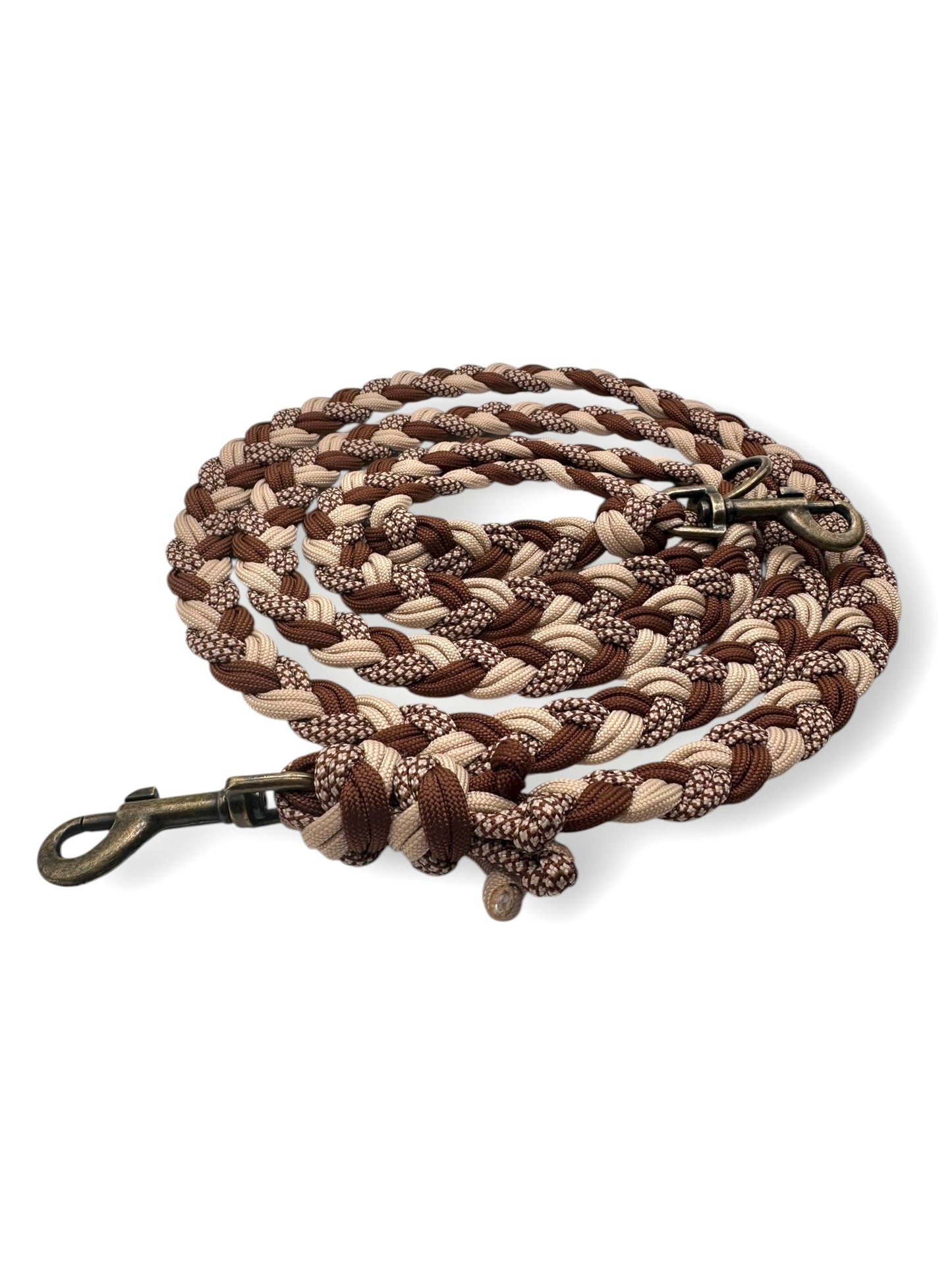 Hundeleine geflochten aus Paracord Typ 3 in den Farben Mocca, chocolate braun diamonds