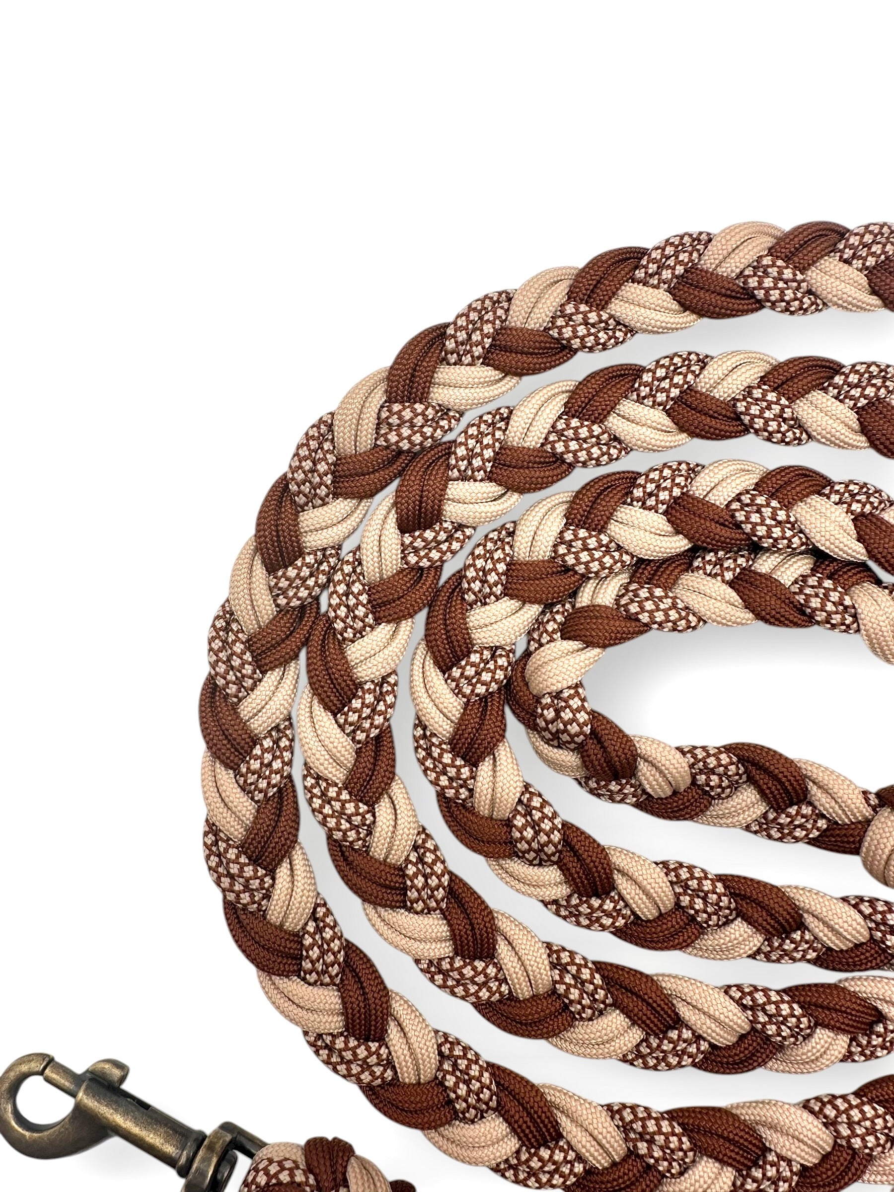 Hundeleine geflochten aus Paracord Typ 3 in den Farben Mocca, chocolate braun diamonds