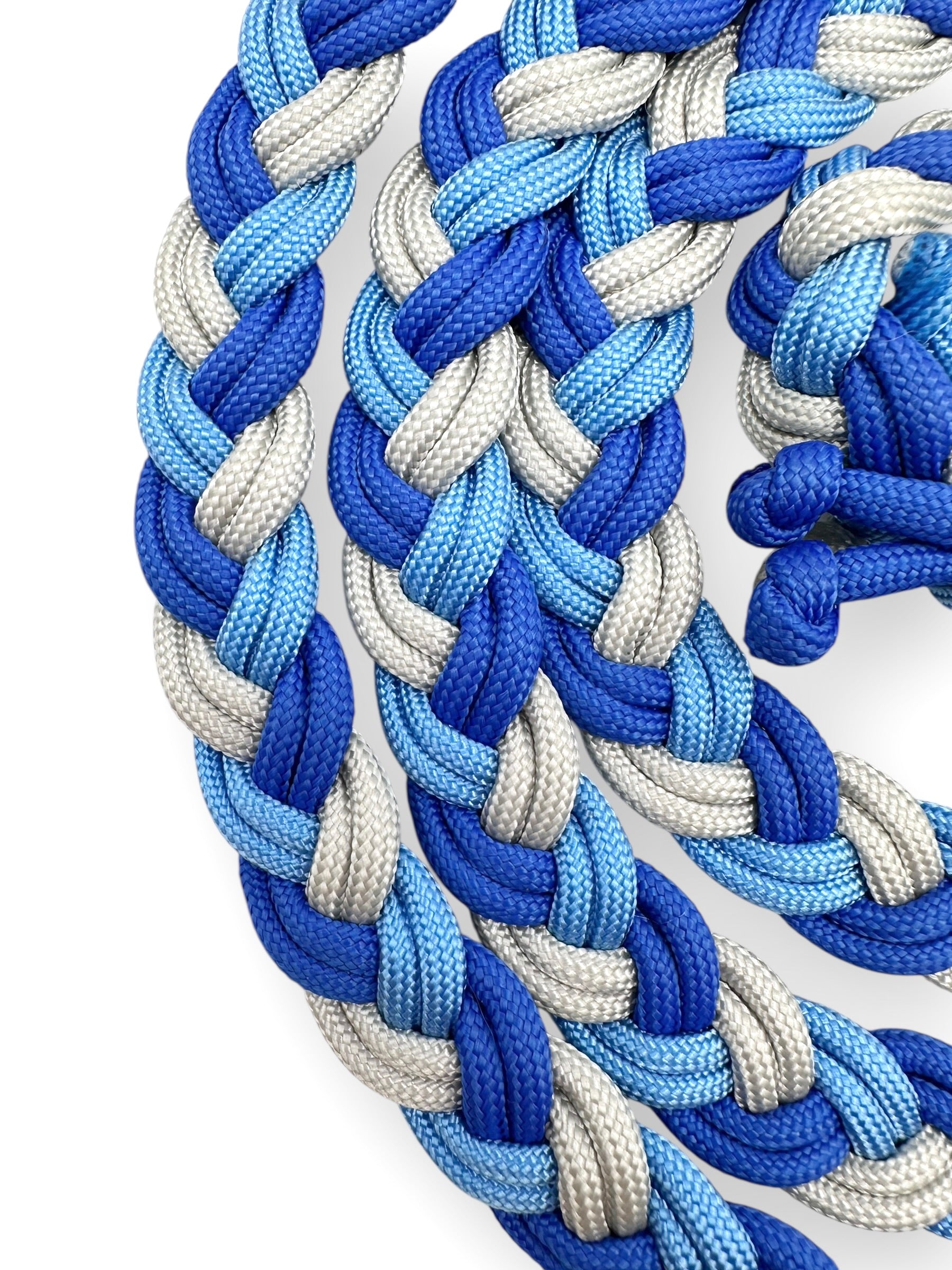 Hundeleine in blau und Silber geflochten aus Paracord Winter Edition Eis Blau. Winterliche Hundeleine als Weihnachtsgeschenk 