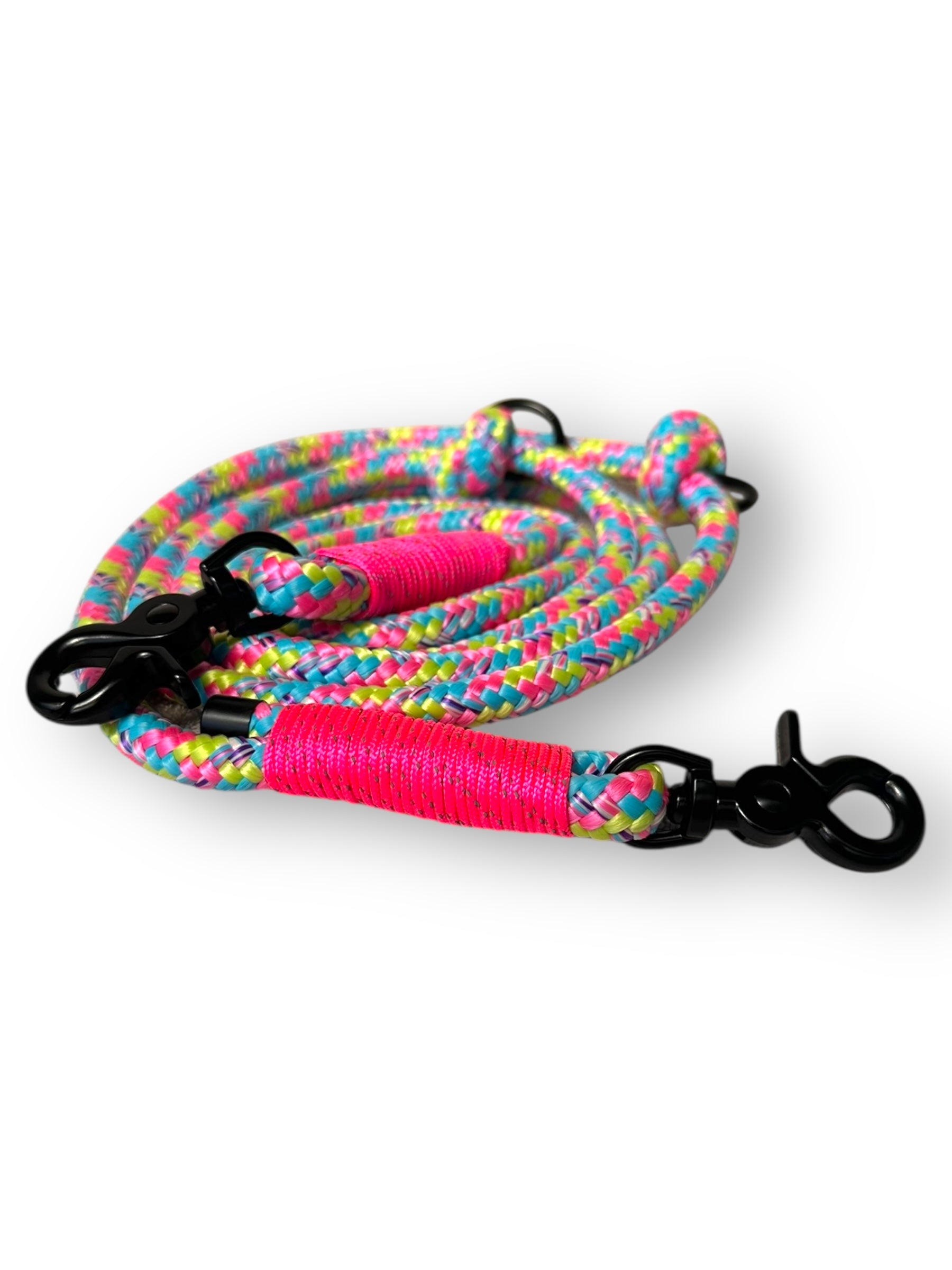 Hundeleine aus 10mm dickem Tau aus dem Seil bubble gum in bunten Farben mit neon rosa reflektierenden Details - vorderansicht
