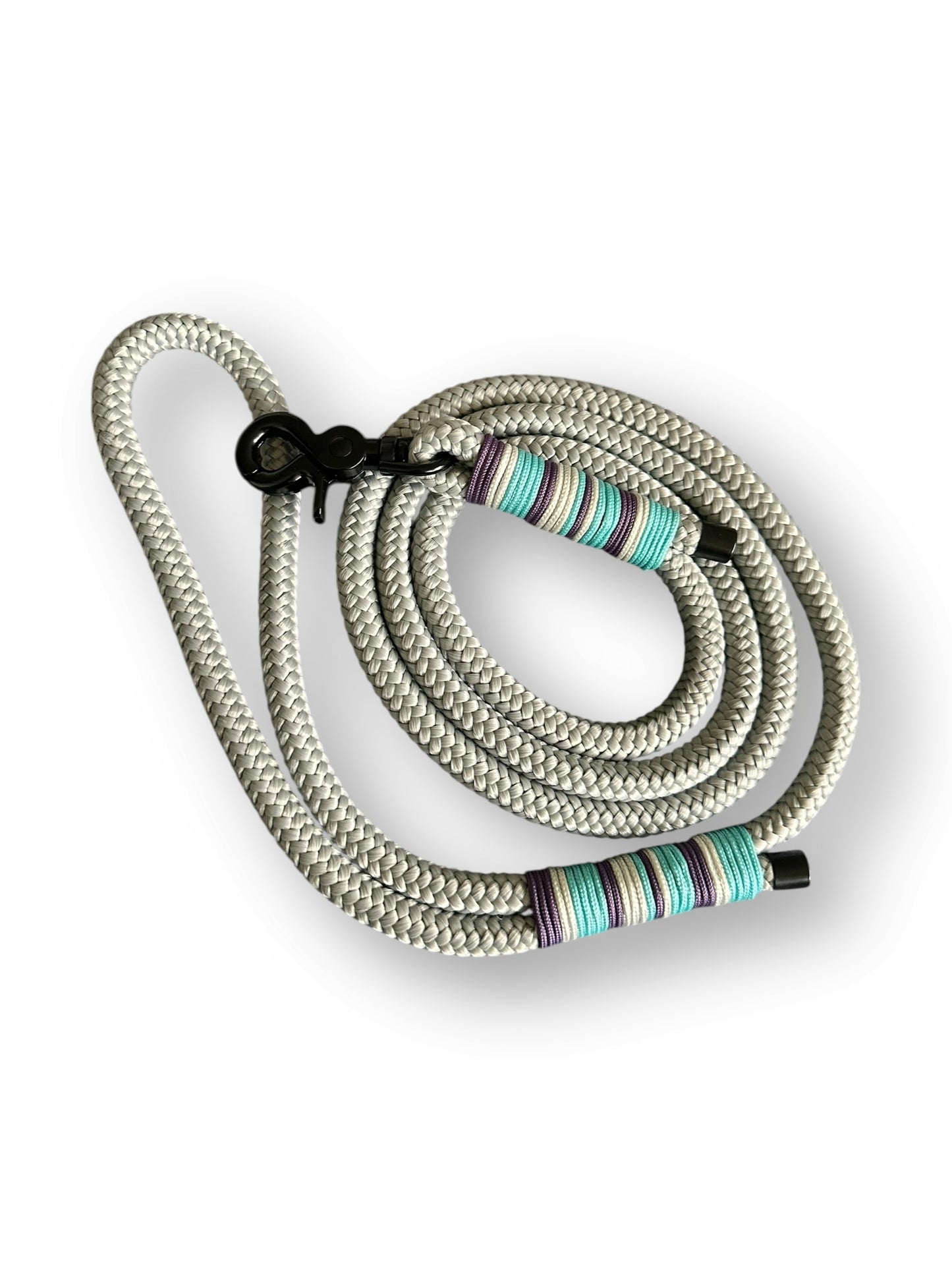 Hundeleine mit fester handschlaufeaus 10mm dickem Tau in den Farben grau, lila und blau mit schwarzem Details - Draufsicht