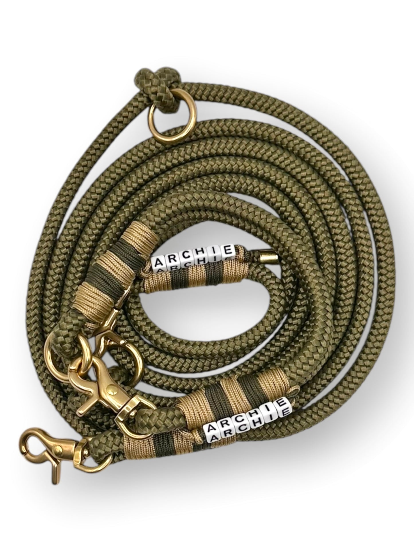 Hundeleine und Hundehalsband aus 8mm Tau in Herbst Farben Military grün  mit goldenen Details und personalisierung herbstlich - draufsicht