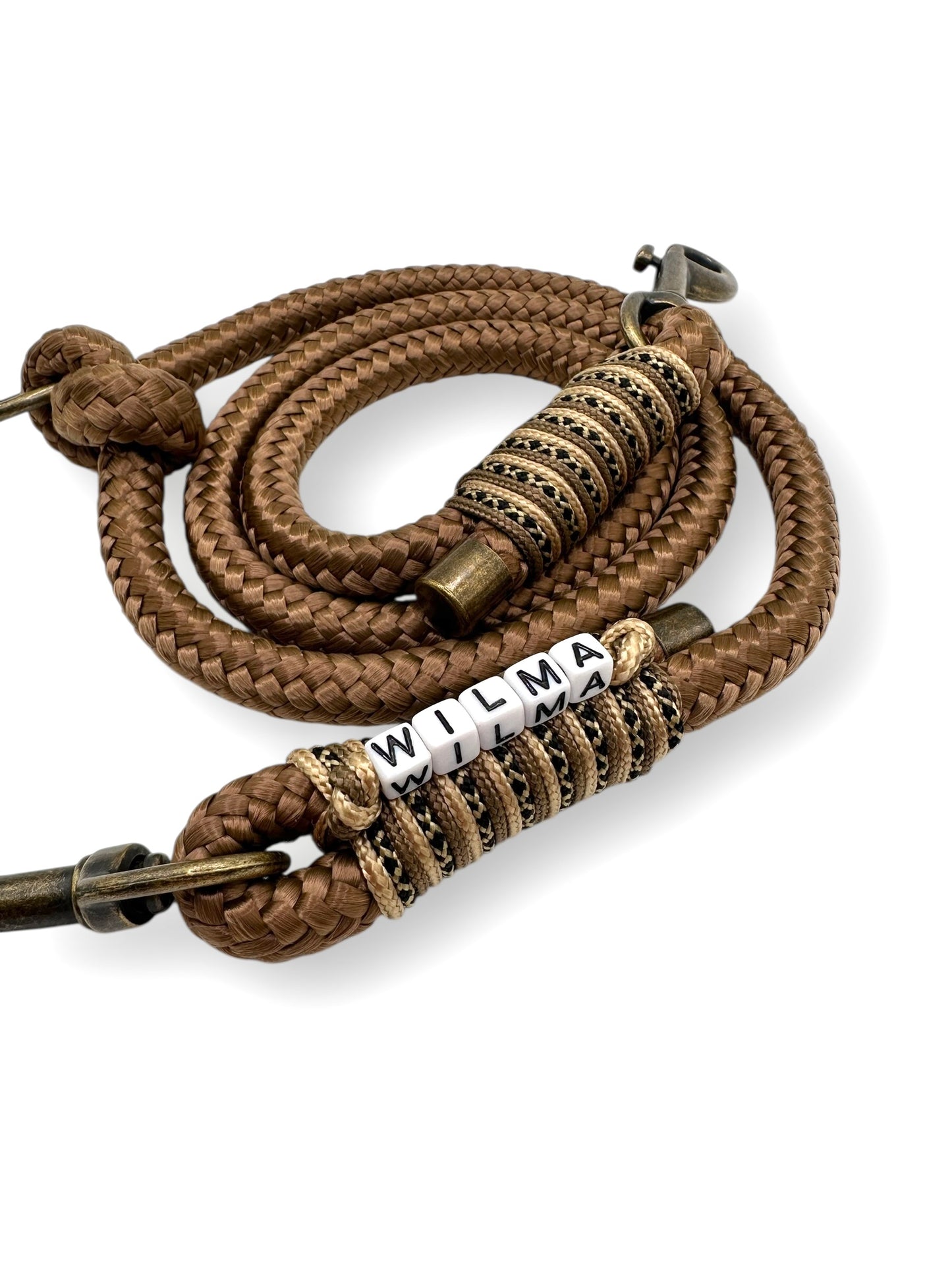 Hundeset in der Farbe Sepia braun bestehend aus tauleine und tauhalsband. Konfigurierbar in Farbe, Länge und Breite. Mit herbstlichen antik goldenen Details. Details Leine 