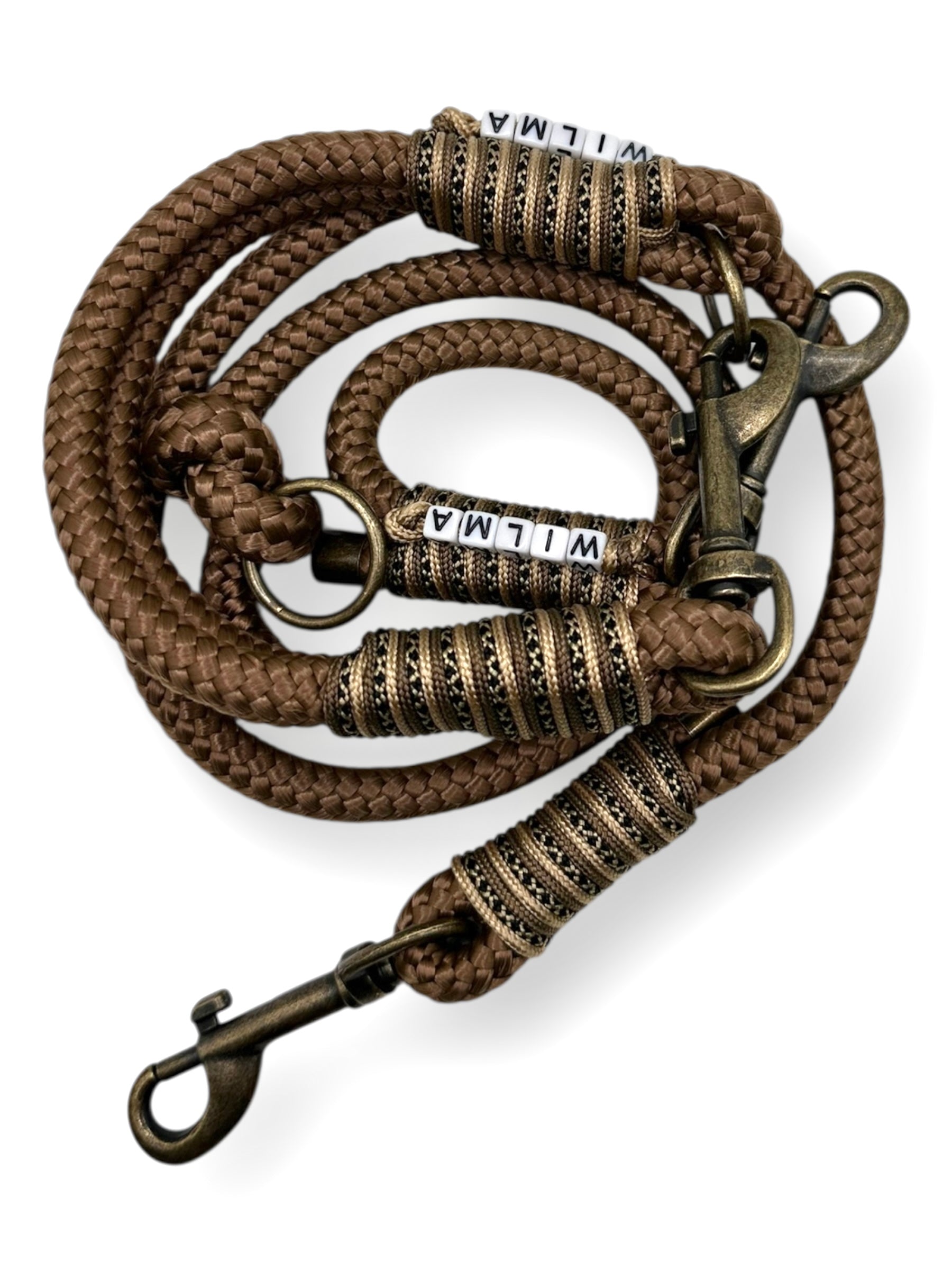 Hundeset in der Farbe Sepia braun bestehend aus tauleine und tauhalsband. Konfigurierbar in Farbe, Länge und Breite. Mit herbstlichen antik goldenen Details.