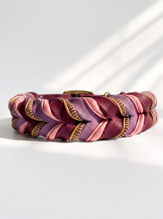 Hundehalsband geflochten in den Farben Traube und Orchidee. Lila rosa es Halsband  handgemacht und individuell anpassbar.