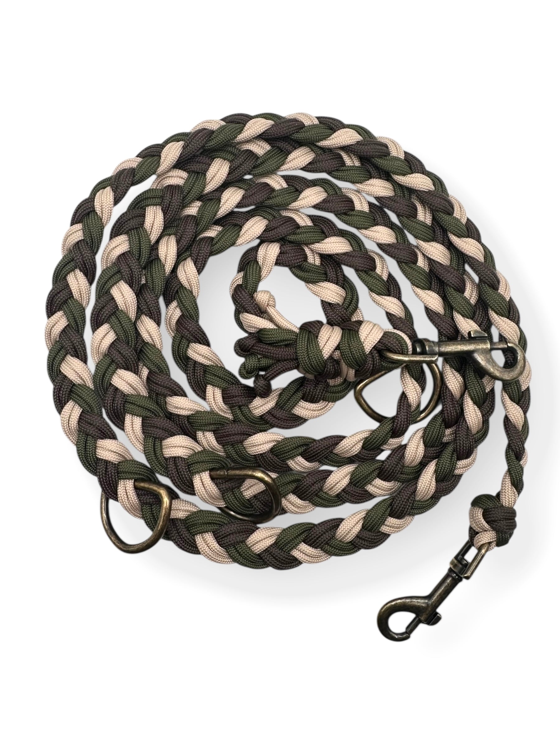 Paracordleine geflochtene Hundeleine in grün, beige und braun. Herbstliche Farben und perfektes Weihnachtsgeschenk für alle Hunde Liebhaber. Für jede Größe geeignet da sie an das Gewicht des Hundes angepasst wird.