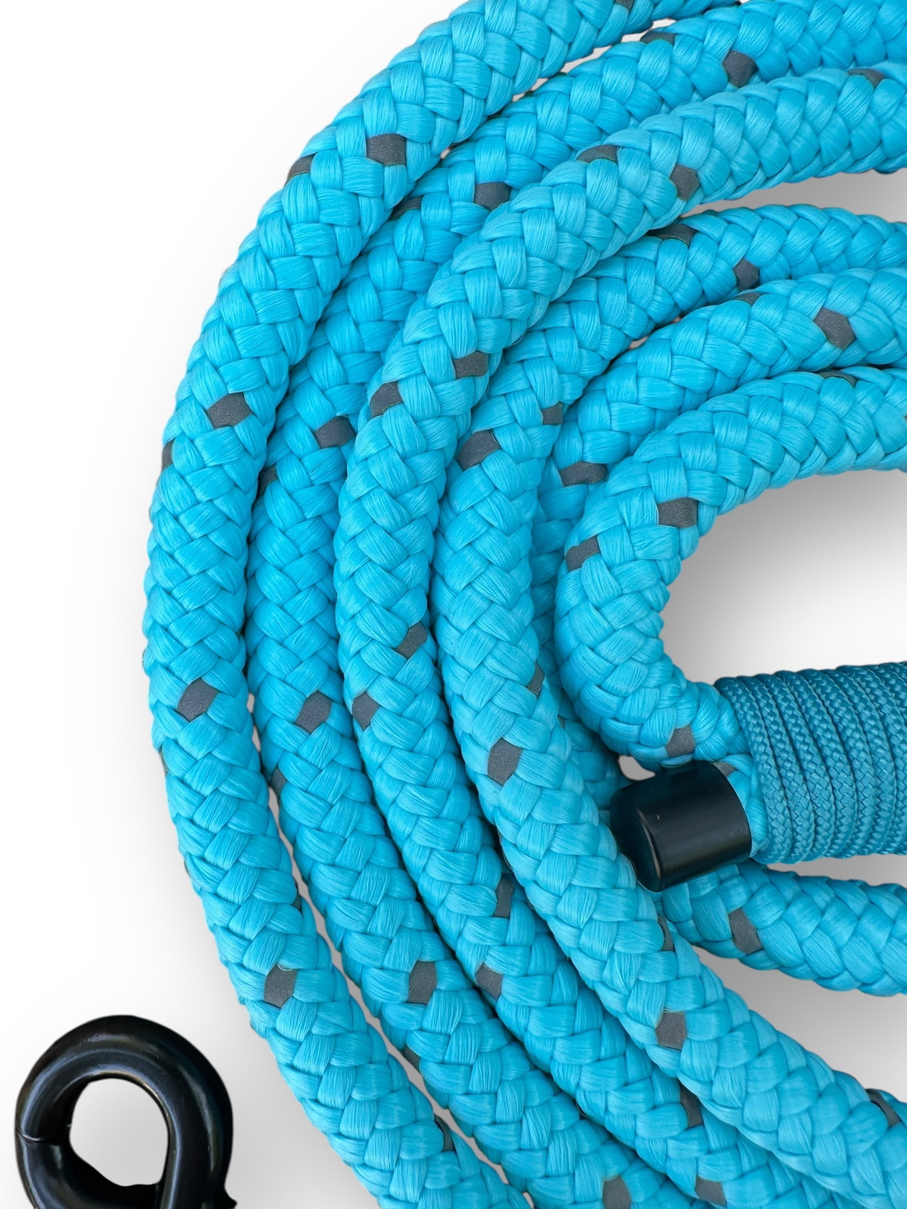 Hundeleine aus 10mm Tau in der Farbe Blau mit reflektierenden details