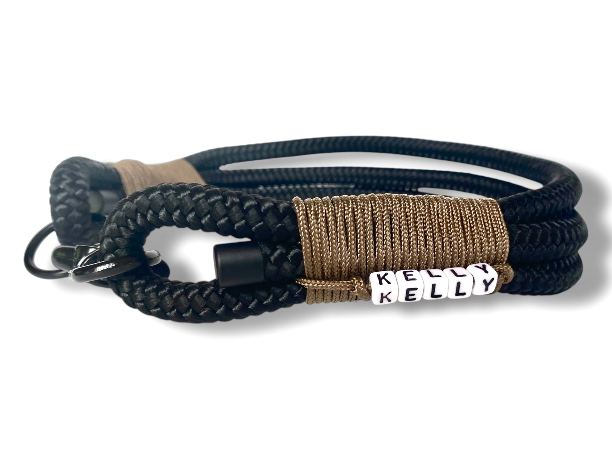 Handgefertigtes Tauset in Lila und Schwarz mit schwarzfarbenen Karabinern Gesamtansicht Halsband Seite